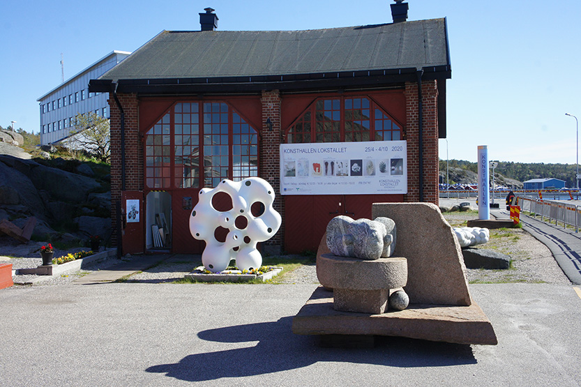 Logotyp för  Konsthallen Lokstallet Strömstad